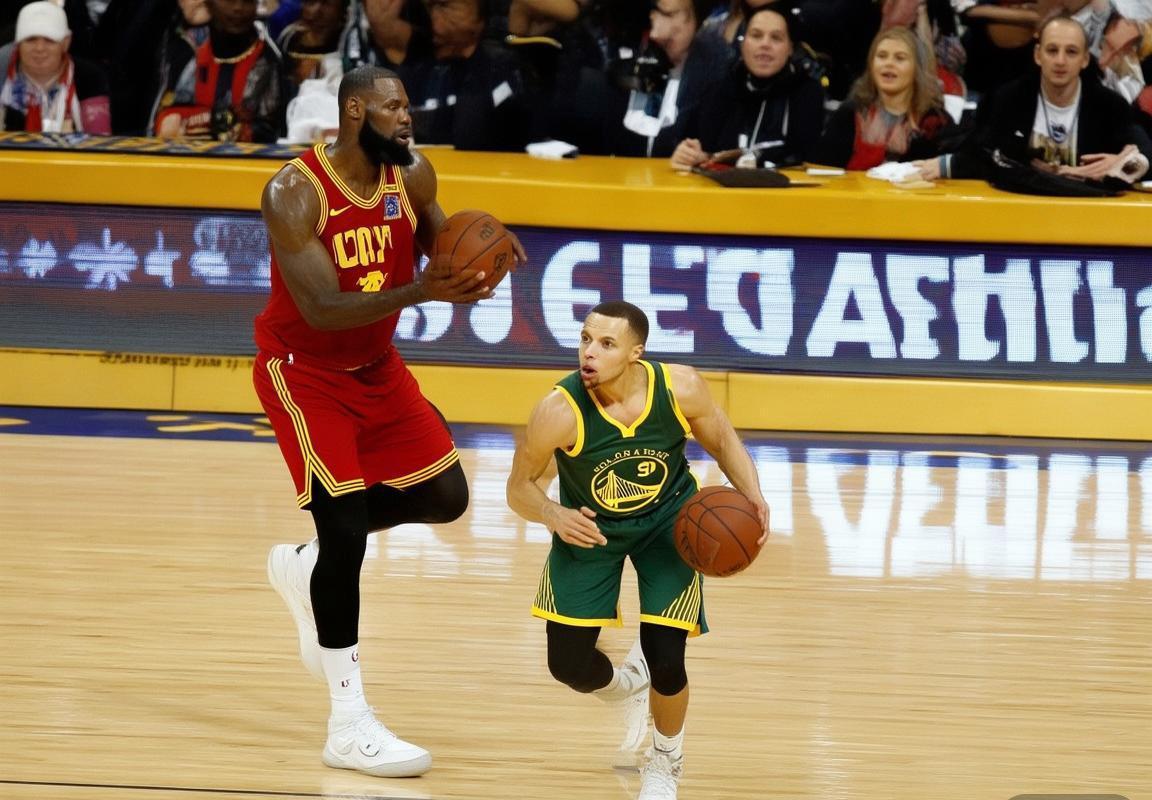 2021 NBA季后赛：勇士与湖人巅峰对决精彩瞬间回顾(图3)